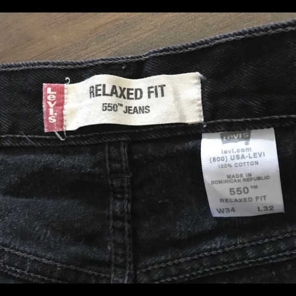 Vintage 550 High Waisted Levi's Jeans - Picture 6 of 8
